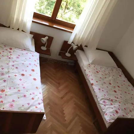 Apartment Lovely In With Private Parking