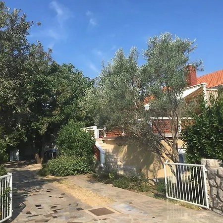 Apartment Lovely In With Private Parking